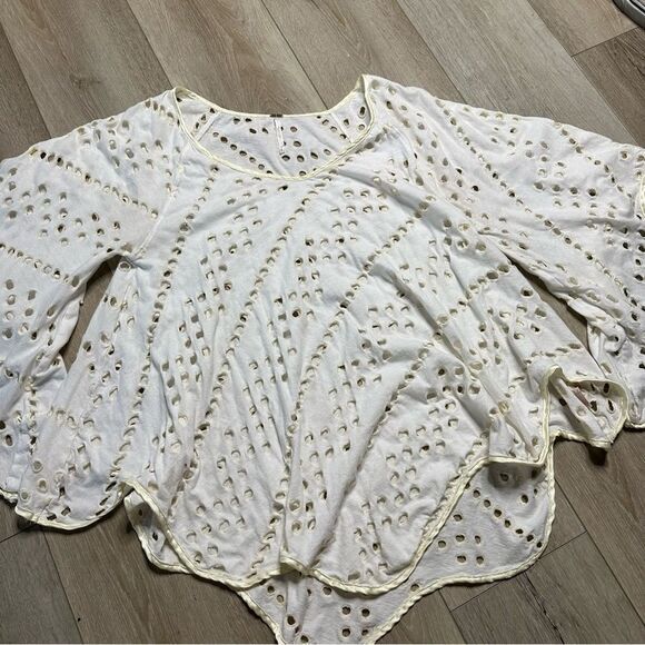 Free People Creak Dot to Dot Eyelet Blouse‎ - Picture 1 of 5